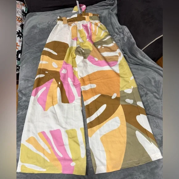 NWT Coco + Carmen Lyla Printed Flowy Pant With Tie Waist - Picture 6 of 12